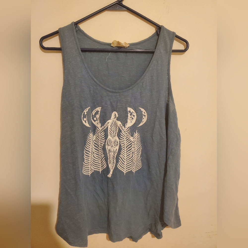 Synergy organic blue flowy tank top size small